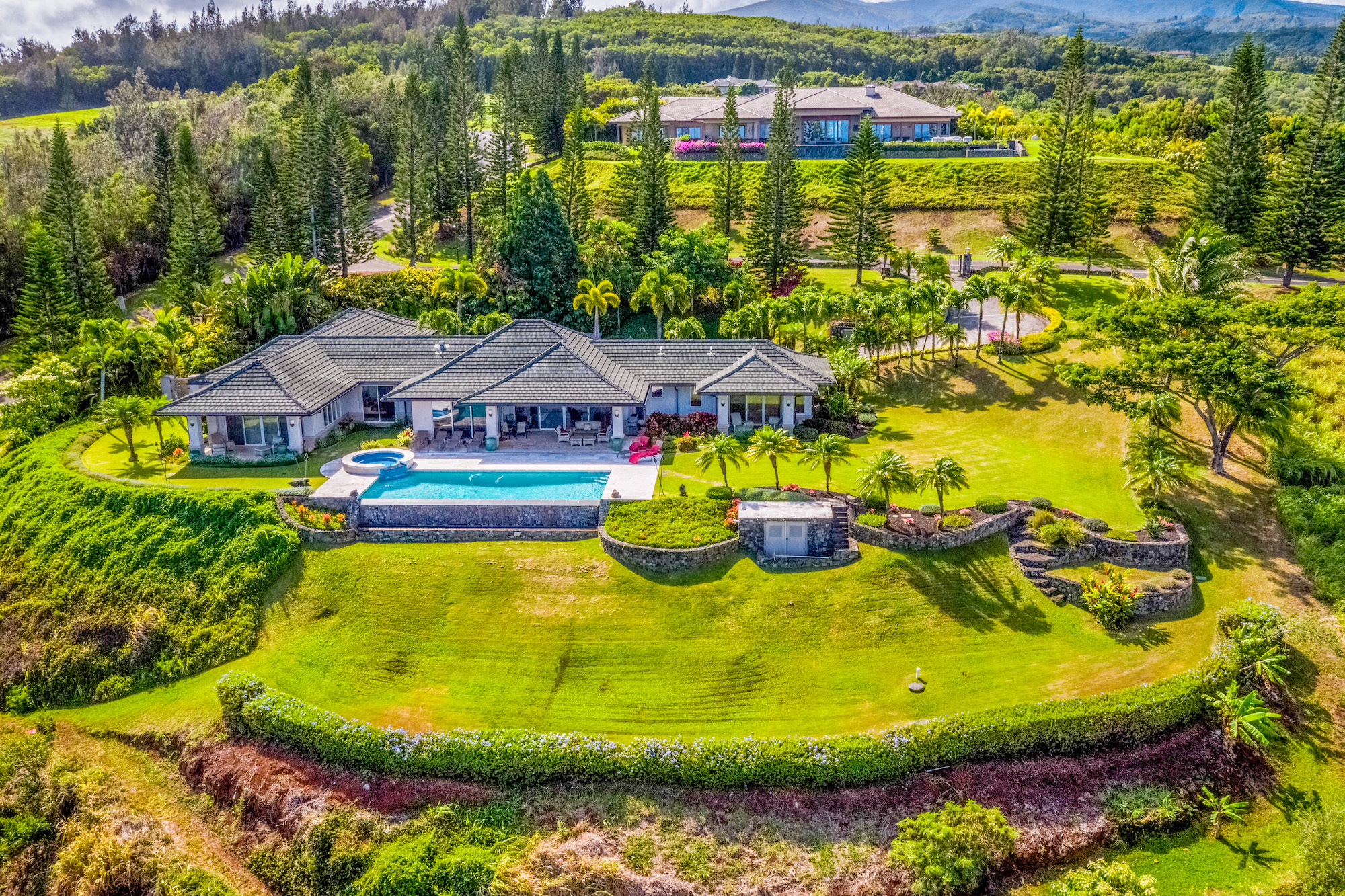 Explore Kapalua Homes for Sale Bonnie McCrystal